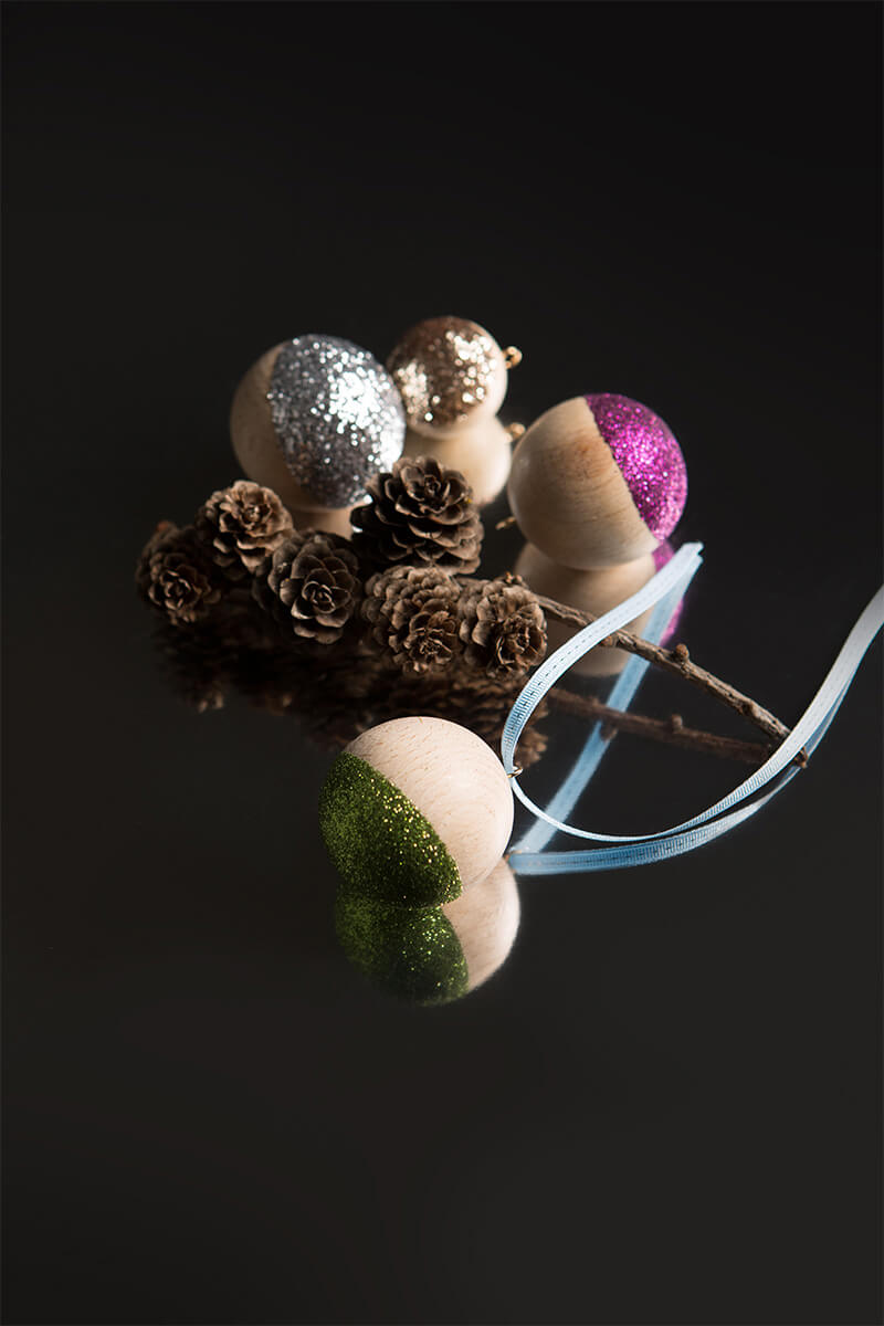 Bolas navideñas de madera Bolas navideñas de madera