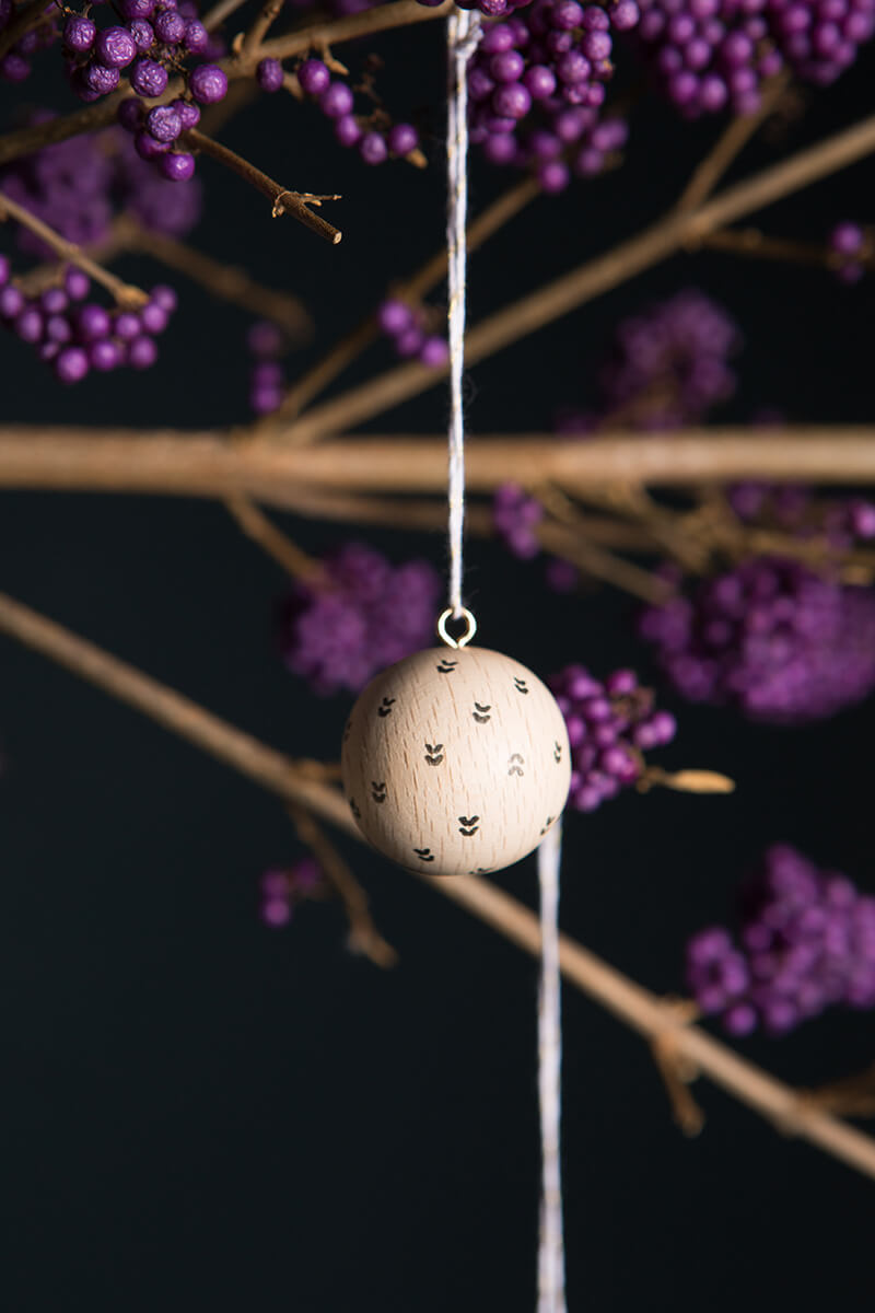 Bolas navideñas de madera Bolas navideñas de madera