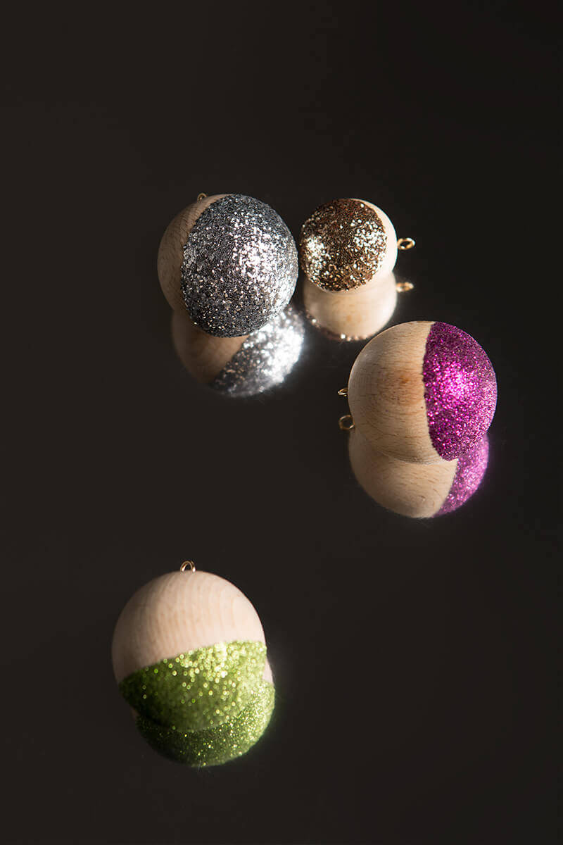 Bolas navideñas de madera Bolas navideñas de madera