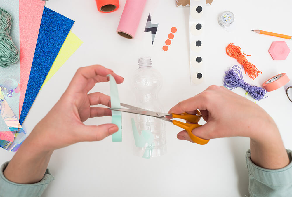 ¡GUAU, GUAU! Haz linternas de superhéroes brillantes