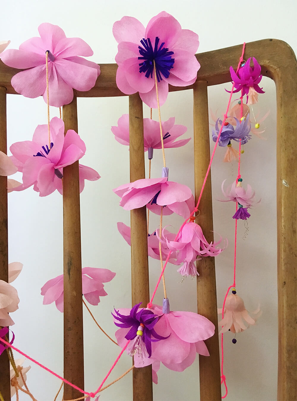 ¡Aloha a la potencia de dos! Creación paso a paso de guirnaldas de flores mágicas ¡Aloha a la potencia de dos! Creación paso a paso de guirnaldas de flores mágicas