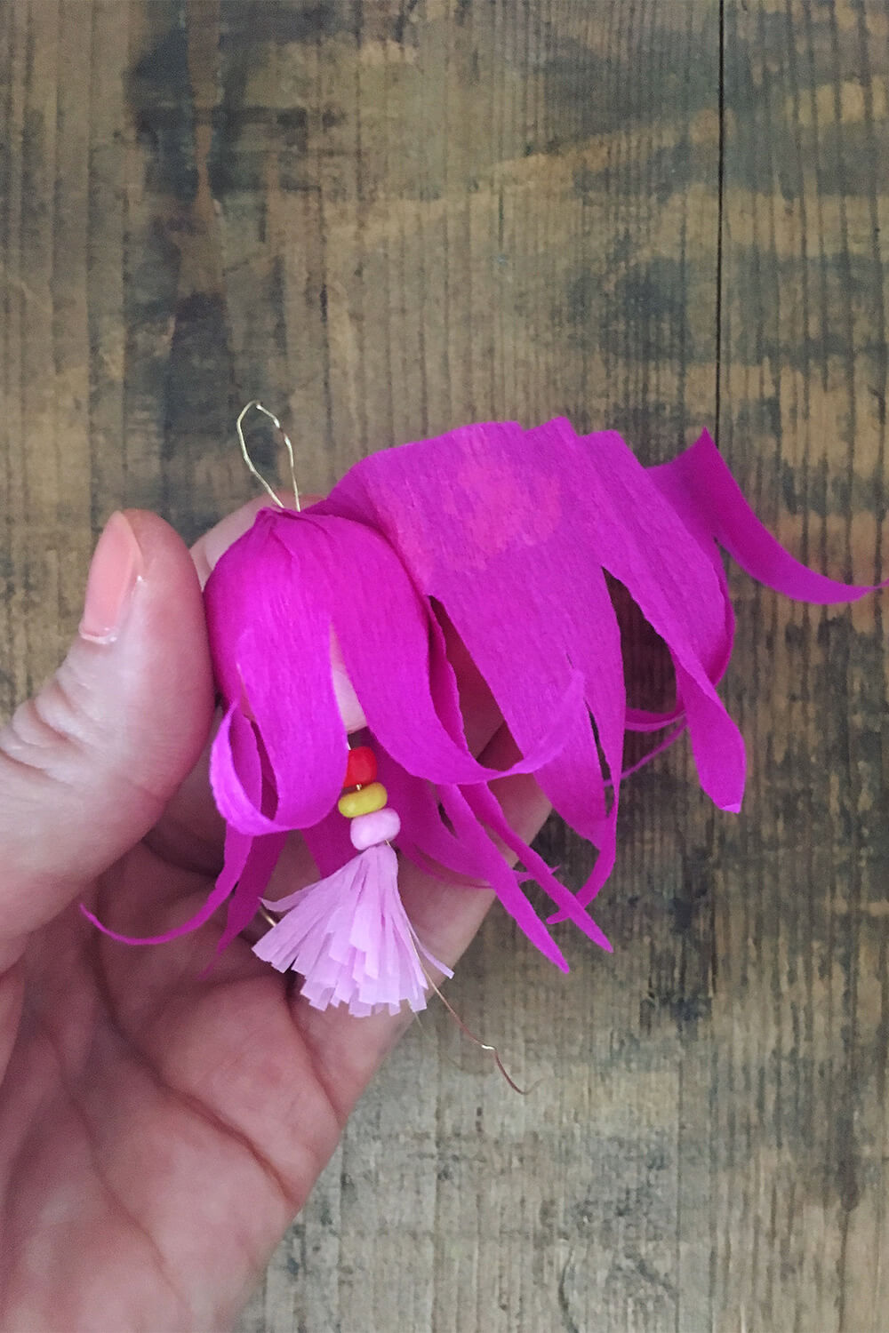 ¡Aloha a la potencia de dos! Creación paso a paso de guirnaldas de flores mágicas ¡Aloha a la potencia de dos! Creación paso a paso de guirnaldas de flores mágicas