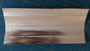 Haga atmosféricos adornos navideños con láminas de metal Haga atmosféricos adornos navideños con láminas de metal