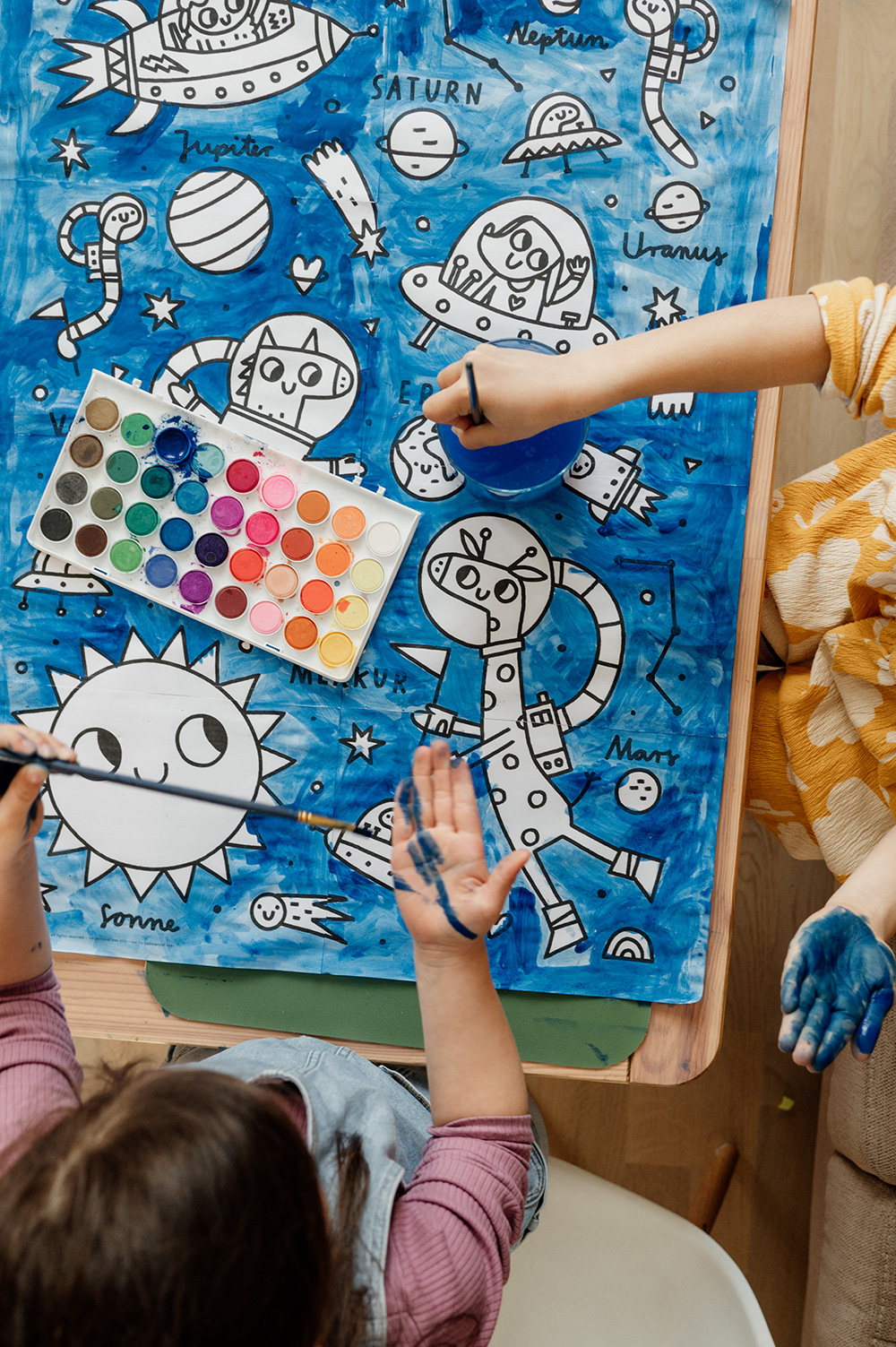 Mundos de pintura infinitos: nuestra pintura de colores espaciales ha llegado Mundos de pintura infinitos: nuestra pintura de colores espaciales ha llegado