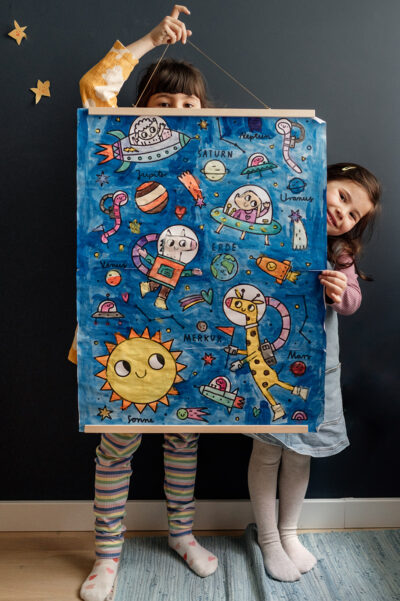 Mundos de pintura infinitos: nuestra pintura de colores espaciales ha llegado Mundos de pintura infinitos: nuestra pintura de colores espaciales ha llegado