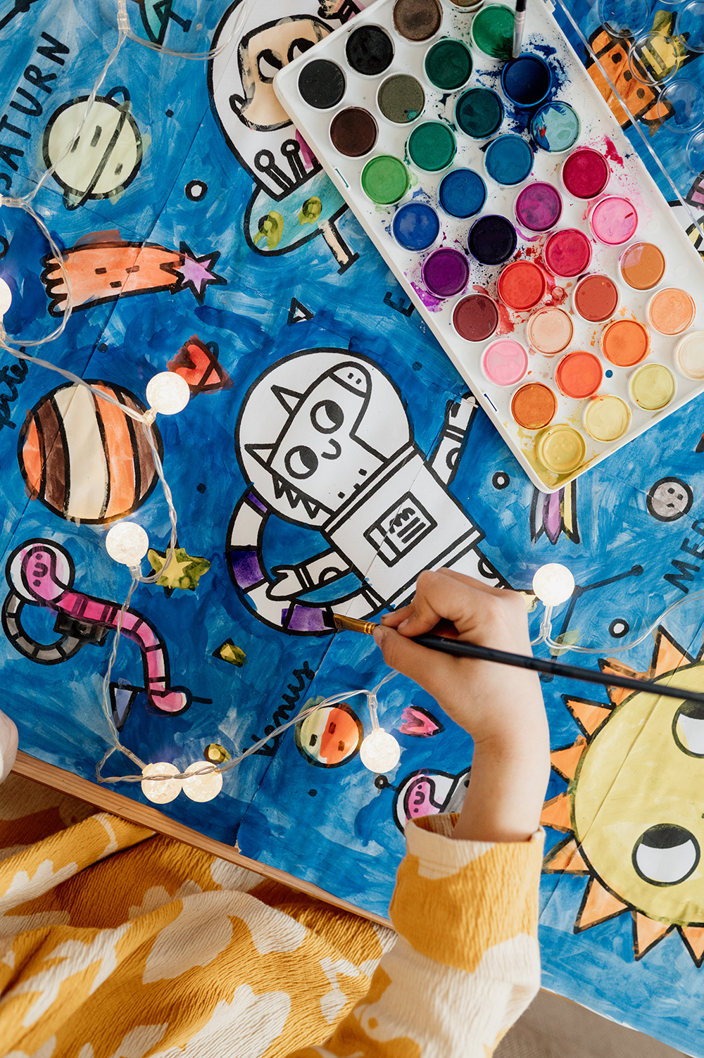 Mundos de pintura infinitos: nuestra pintura de colores espaciales ha llegado Mundos de pintura infinitos: nuestra pintura de colores espaciales ha llegado