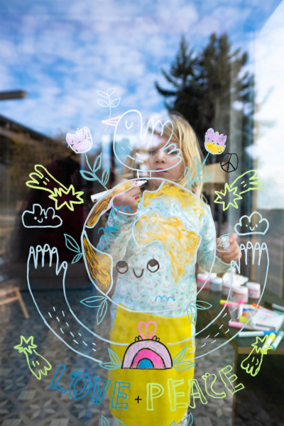 Mundos de pintura infinitos: nuestra pintura de colores espaciales ha llegado Mundos de pintura infinitos: nuestra pintura de colores espaciales ha llegado