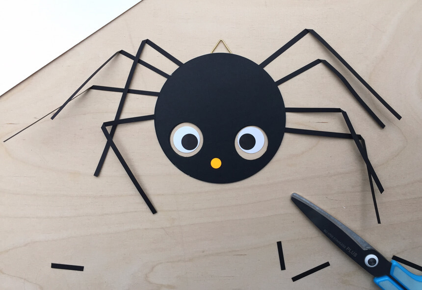 Hacer adornos de Halloween: hormigas y enredaderas