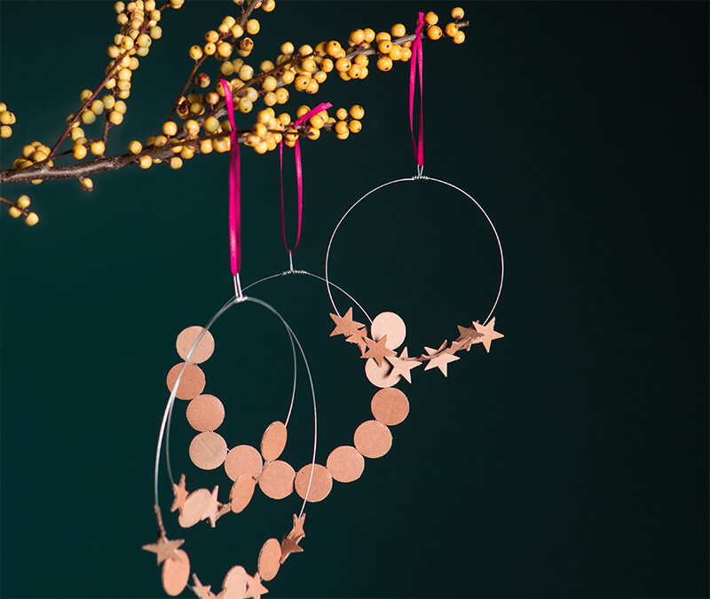 Pequeños anillos decorativos sencillos para Navidad. Pequeños anillos decorativos sencillos para Navidad.