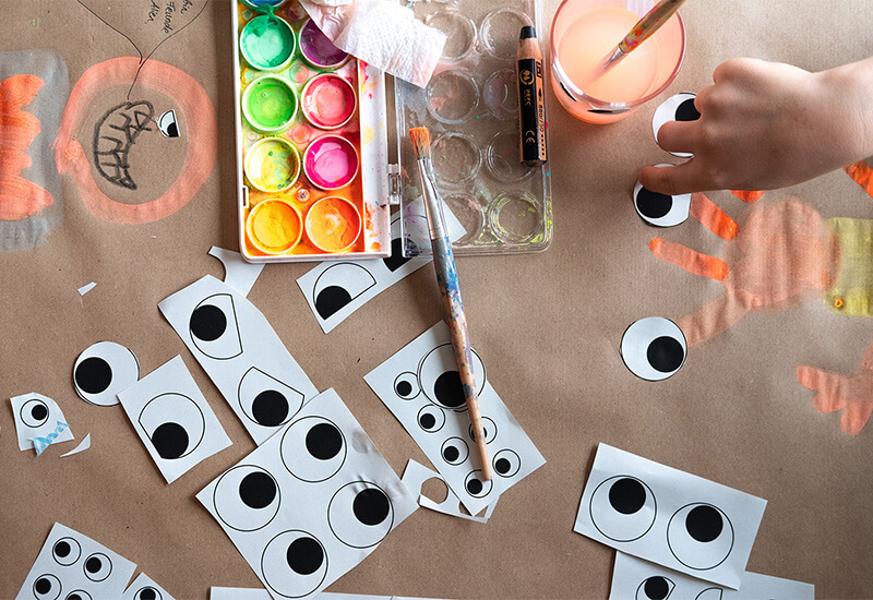 Elaboración con pegatinas para ojos: 30 divertidas ideas de bricolaje