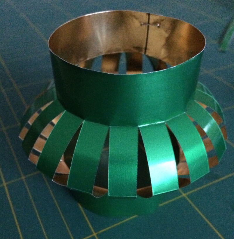 Haga atmosféricos adornos navideños con láminas de metal Haga atmosféricos adornos navideños con láminas de metal