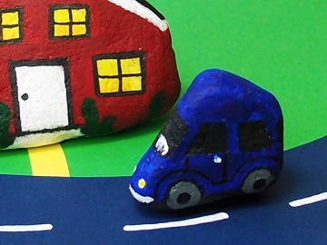 Pintar un coche de piedra